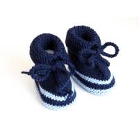 blau gestreifte Babyschuhe 3-6 Monate gestrickt Wolle Bild 1