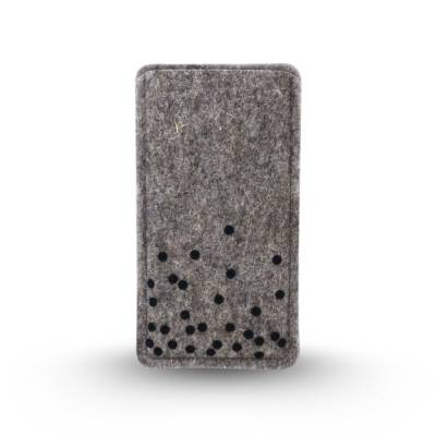 Handyhülle aus Filz mit schwarzen Punkten – Maßanfertigung für dein Smartphone