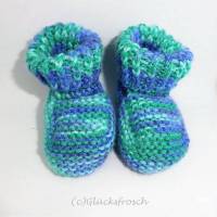 Babyschuhe, blau und grün, Fußlänge 9,5 cm, kuschelweiche Babywolle Bild 1