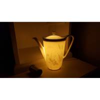 Wunderschöne alte Kaffeekanne als Lampe aus Porzellan mit LED