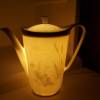 Wunderschöne alte Kaffeekanne als Lampe aus Porzellan mit LED Bild 4