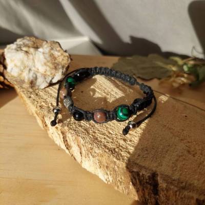 Herrenarmband mit Edelsteinen: schwarzer Obsidian, Malachit, Achat-Schiebearmband im Makramee-Stil