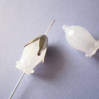 10x Acryl Perlen/ Perlenkappen 6-Blütenblatt Weiß, 18,5 x 10 mm Bild 5