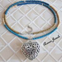 Bettelkette lang blau beige silberfarben Herz Anhänger Kette Perlenkette Perlen Holzperlen Holzkette Bild 1