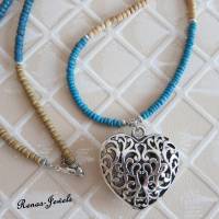 Bettelkette lang blau beige silberfarben Herz Anhänger Kette Perlenkette Perlen Holzperlen Holzkette Bild 3