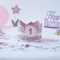 Geburtstagskrone für Kinder, Kinderkrone Blumenwiese, Stoffkrone mit austauschbaren Zahlen 1-6 Jahre mit Tasche Bild 1