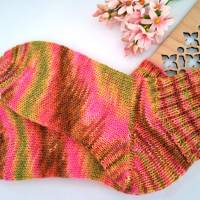 Socken Damen - Kurzsocken handgestrickt Farbe rose-, braun, grün in unregelmässigem Verlauf  Grösse 38/39 Bild 4