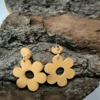 Statement-Ohrringe Blumen mit Edelstahlstecker/ Ohrringe mit Blüten / handgefertigt aus Polymer Ton Bild 5