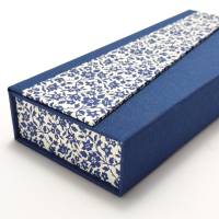 Stiftschachtel Stiftbox Griffelkasten blaue Blumen Buchbindehandwerk Bild 2