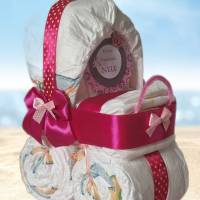Windeltorte Kinderwagen Mädchen pink personalisiert Geschenk zur Geburt Button mit Namen Bild 1