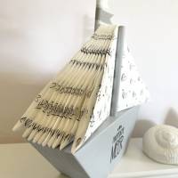 Serviettenständer/Serviettenhalter, Segelschiff aus Holz, grau lasiert,  mit Servietten und Wimpeln Bild 2