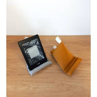 Handysitzsack in gold oder hellgrau, Sitzkissen für Handy und Ebook-Reader, Geschenk für Muttertag oder Vatertag