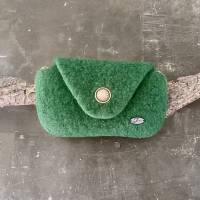 Grüne Gürteltasche von meiTaschi, Tasche für das Handy oder kleine Geldbörse Bild 1