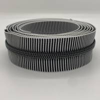 Reißverschluss Smoky-Stripes, breit, schwarz-weiß / gunmetalfarbene Spirale Bild 2