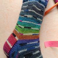 Wollsocken, handgestrickte Socken, Gr 40/41, gestrickte Socken, Regenbogen Bild 2