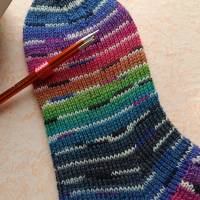 Wollsocken, handgestrickte Socken, Gr 40/41, gestrickte Socken, Regenbogen Bild 6