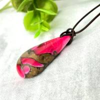 Holz Harz Halskette ,Tropfen,pink/weiss,Epoxidharz,Geschenk, Jahrestag,Geburtstag Bild 6