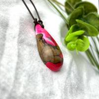 Holz Harz Halskette ,Tropfen,pink/weiss,Epoxidharz,Geschenk, Jahrestag,Geburtstag Bild 7