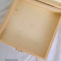 Erinnerungsbox aus Holz Hochzeit Design Eukalyptus unten Bild 2
