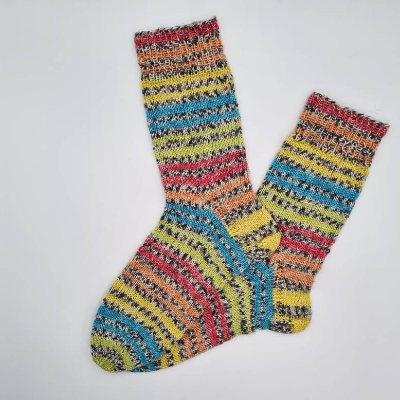 Gestrickte bunte Socken, Gr. 40/41, handgestrickt von la piccola Antonella