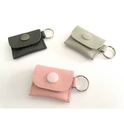 Mini-Portemonnaie aus Leder in Wunschfarbe