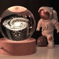 Kristallkugel 3D Milchstraßen-Design Deko - Personalisiertes Nachtlicht mit Namen für Kinder - Einzigartiges Geschenk Bild 1