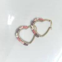 Herzcreolen, „Daisy“ Ohrringe mit kleinen Blümchen aus Rocaillesperlen Bild 4