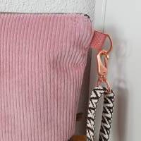 Crossbag FRIDA Damen Crossbodybag Umhängetasche schlicht Cordstoff rosa mit breiten Wechselgurtband skandi Boho Bild 4