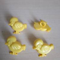 4 St. Knopf Knöpfe - kleine Sammlung allerliebste Küken in gelb  für Bastler oder Nähen Bild 2