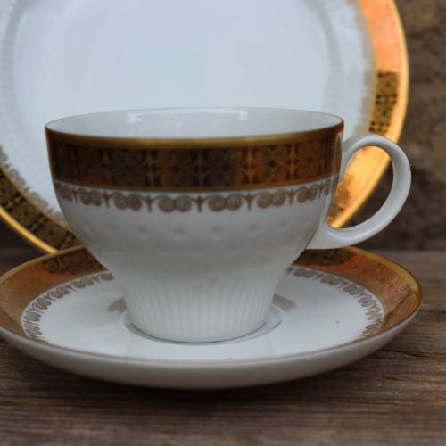 3 tlg. Sammeltasse / Sammelgedeck mit Golddekor / Kahla Porzellan / 60er 70er Jahre DDR GDR