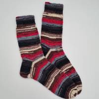 Gestrickte bunte Socken, Gr. 40/41, handgestrickt von la piccola Antonella Bild 4