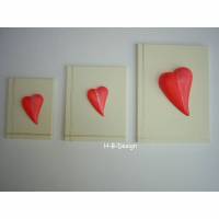 Bilderset-3teilig, Wandbehang geschwungene, rote Herzen auf Leinwand-Keilrahmen, handgemalt, Valentinstag, Muttertag Bild 1