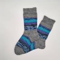 Gestrickte bunte Socken, Gr. 36/37, Stricksocken, Kuschelsocken aus 4 fach Sockenwolle handgestrickt Bild 1