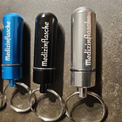 Schlüsselanhänger pillendose