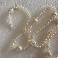 Perlenkette extra lang 140 cm, weiß, Zuchtperlenkette mit Zirkonia, besonderes Geschenk, Handarbeit aus Bayern Bild 6