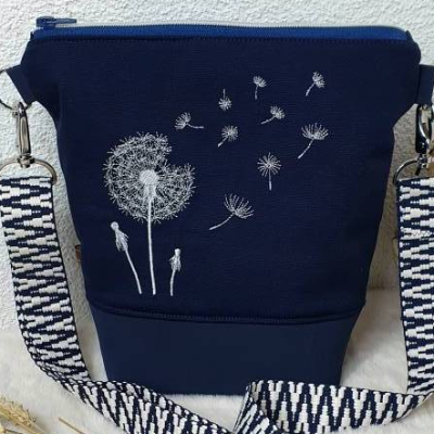 Crossbag FRIDA Damen blau Crossbodybag bestickt Pusteblume Handtasche Tasche verstellbares Gurtband