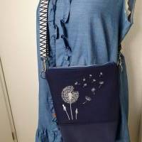 Crossbag FRIDA Damen blau Crossbodybag bestickt Pusteblume Handtasche Tasche verstellbares Gurtband Bild 7