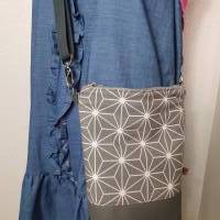 Crossbodybag FRIDA Damen Crossbag Umhängetasche schlicht Canvas Kunstleder geometrisches Muster grau Bild 3