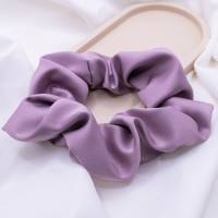 Scrunchie Satin Lila Haarband Lavendel - handgenähter Haargummi - Zopfgummi Silk hair tie haar-schonender Scrunchie Bild 1