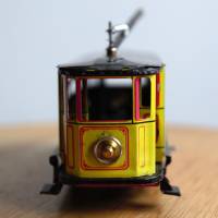 Blechspielzeug Paya Straßenbahn zum Aufziehen Bild 4