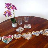 Tischläufer aus Herzen, Tischdekoration für den Frühling oder zu Muttertag, einzigartiges Tischband als Geschenk Bild 1