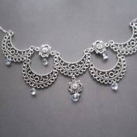 Collier Halskette, romantischer Halsschmuck mit Kristallsteinen , Edelstahlkette, Geschenk Bild 2