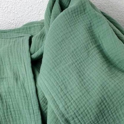 Musselindecke 200x135 cm Triple Gauze Bettdecke Sommer leichte Decke für Yoga oder Meditation grün pistazie Boho skandi
