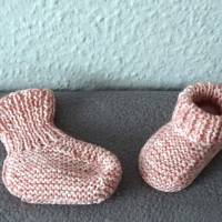 1 Paar handgestrickte Schuhe, Babyschuhe, Babyschühchen, Boots, Stiefel Größe 16 (8-9cm Sohle) Bild 4