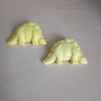 2 St. Knopf Knöpfe - kleine Sammlung knuffige Dinosaurier  in gelb  für Bastler oder Nähen Bild 1