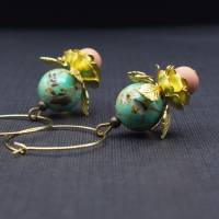 Ohrringe mit Metall Blüten, Creolen, gold, mint, altrosa Bild 2