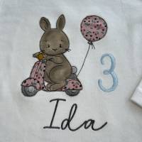 Geburtstagsshirt mit Namen und Zahl bestickt, Shirt mit Hasen personalisiert, T Shirt Geburtstag Kind mit Wunschnamen Bild 8
