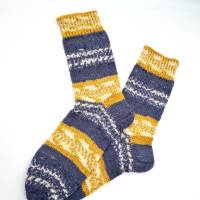 Gestrickte Socken in blau ocker, Gr. 38/39, handgestrickt von la piccola Antonella Bild 2