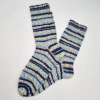 Gestrickte Socken in blau gelb, Gr. 38/39, handgestrickt von la piccola Antonella Bild 2
