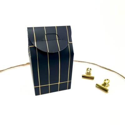 Geschenkbox Größe S 8x6x13,5cm SCHWARZ mit Goldeffekt DISCREET STRIPES kleine Geschenkverpackung Faltbox Geschenkkarton
